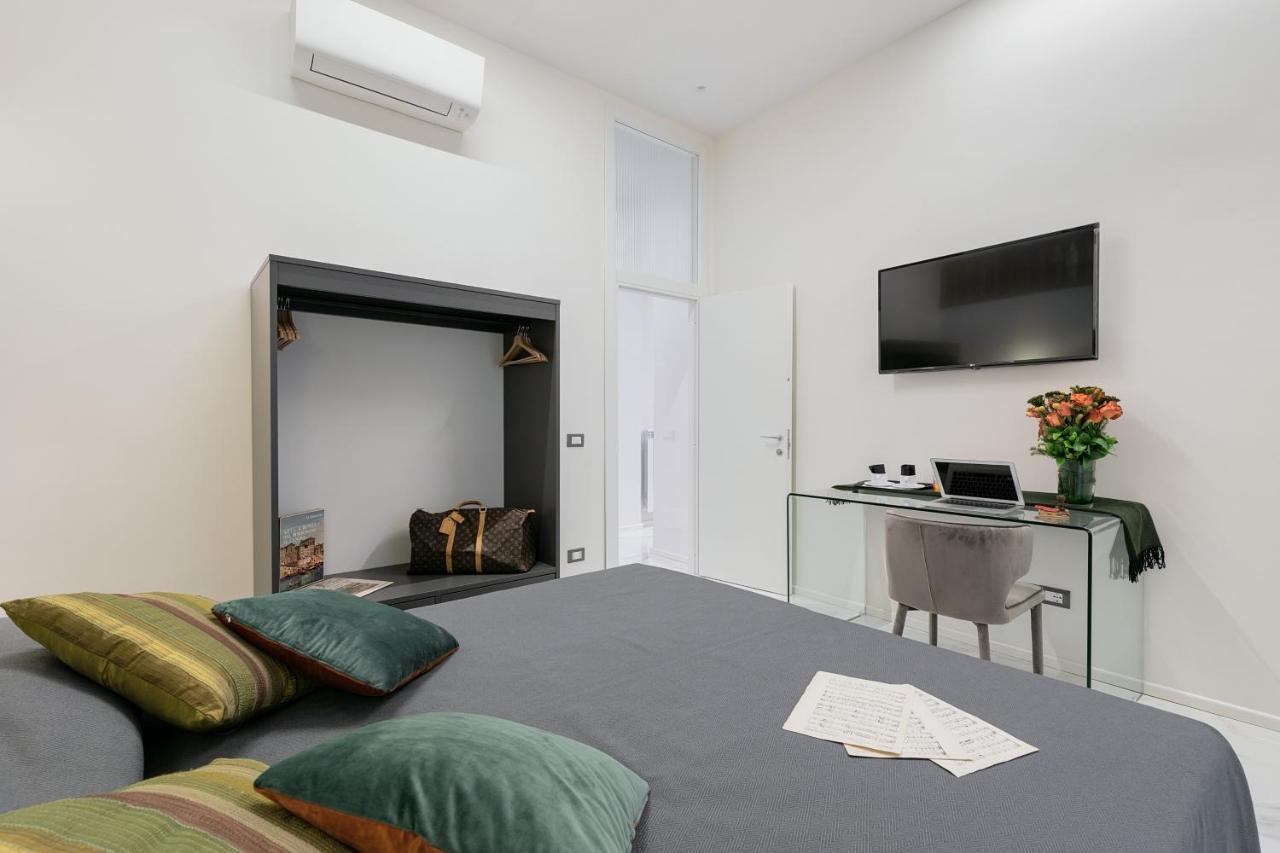 Cavour Suites Guest House Рим Екстериор снимка