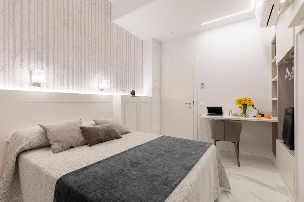 Cavour Suites Guest House Рим Екстериор снимка